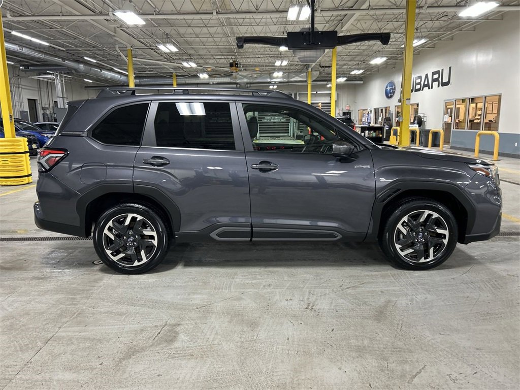 Certified 2025 Subaru Forester Limited w/ Popular Package image 9