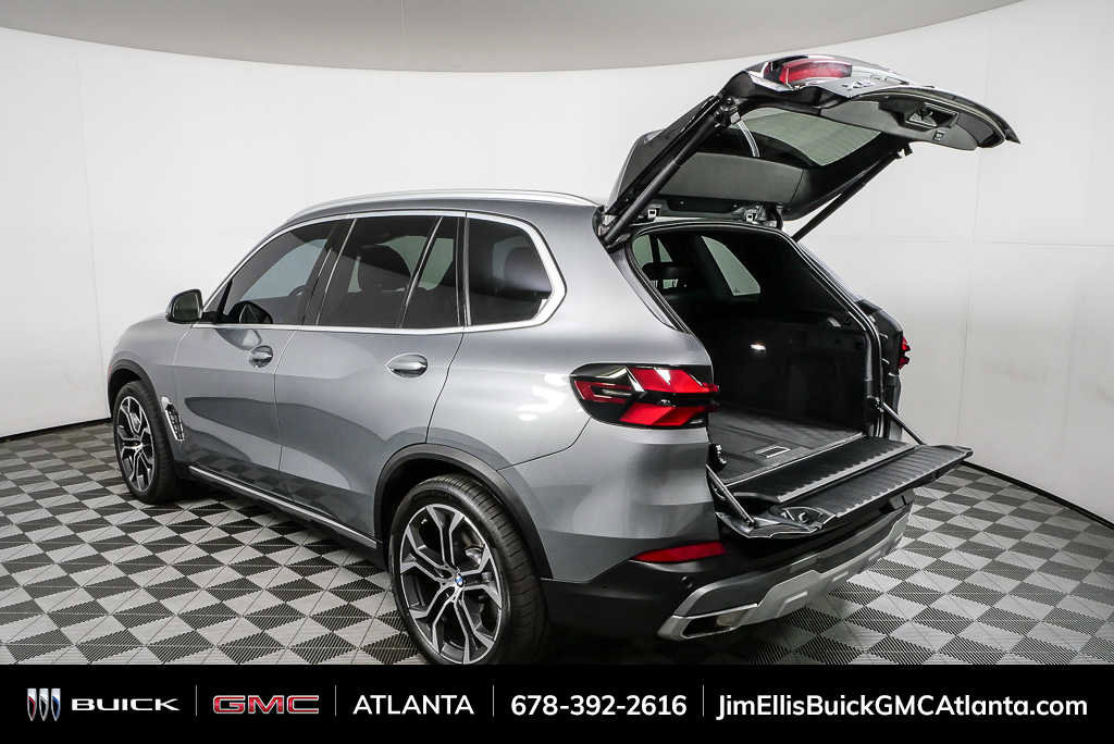 Used 2024 BMW X5 sDrive40i w/ Parking Assistance Package RWD image 30