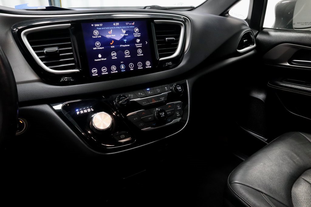 Used 2020 Chrysler Pacifica Touring-L w/ Advanced Safetytec Group image 30