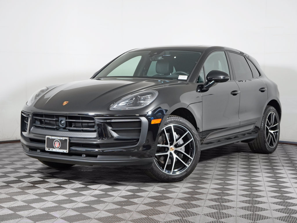 Certified 2024 Porsche Macan w/ Premium Plus Package