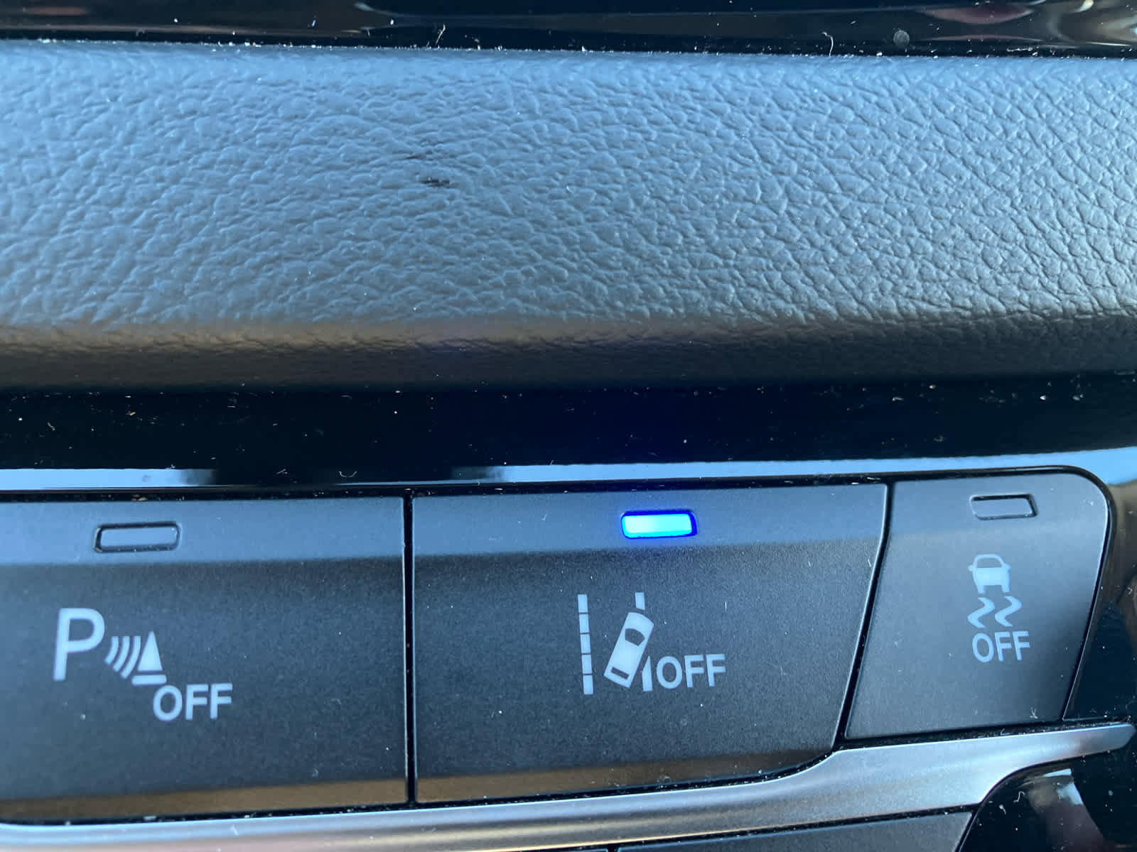 Used 2024 Chrysler Pacifica Touring-L image 26