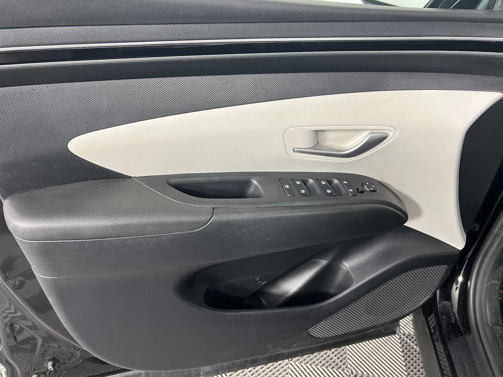 Used 2022 Hyundai Tucson SEL FWD image 13