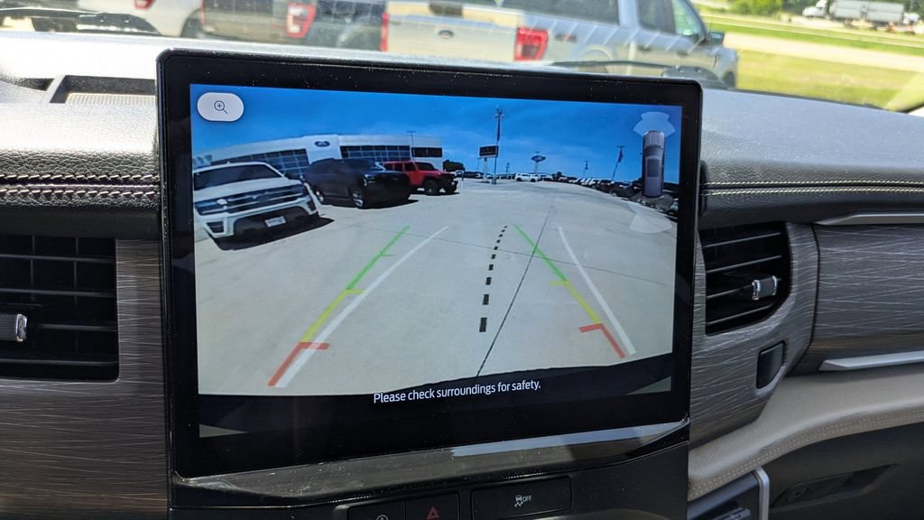 Used 2024 Ford Expedition Limited RWD image 24