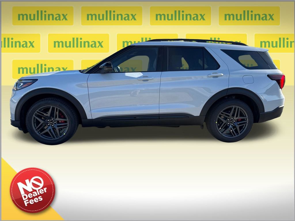 New 2026 Ford Explorer ST RWD image 2