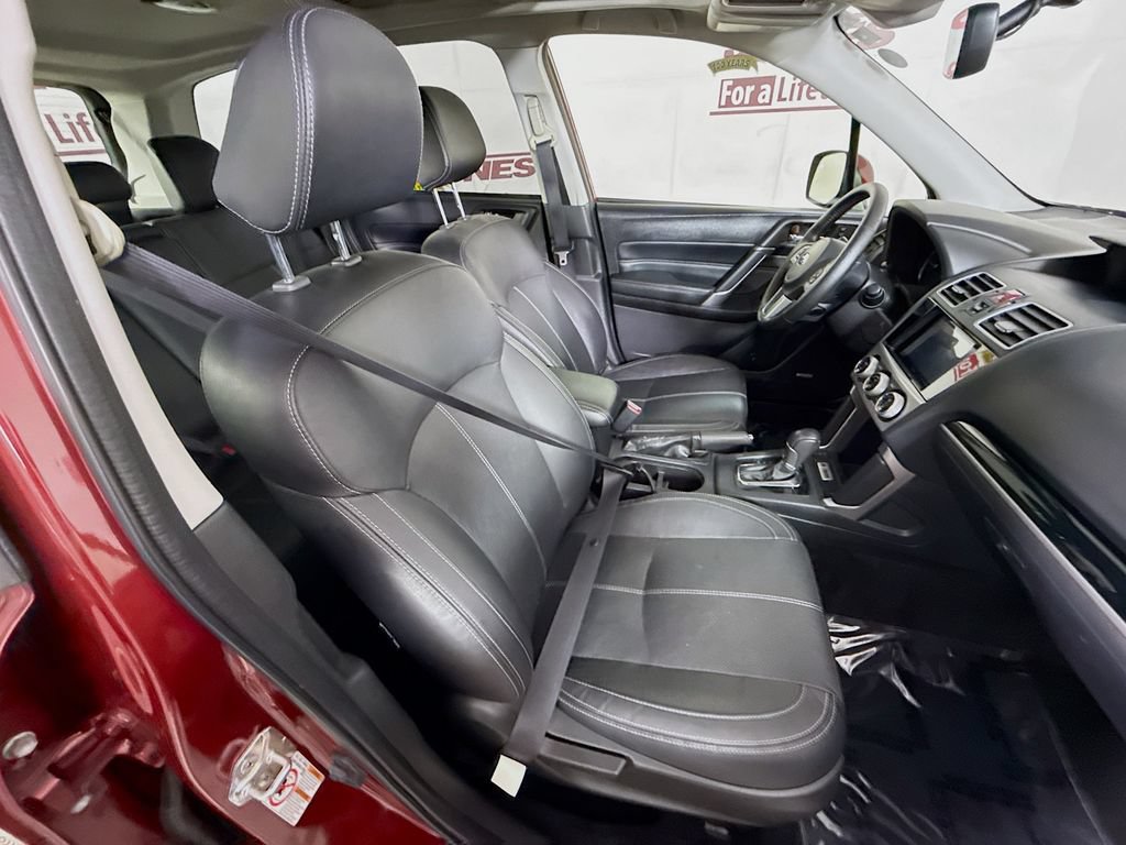 Used 2017 Subaru Forester 2.5i Touring AWD/4WD image 33