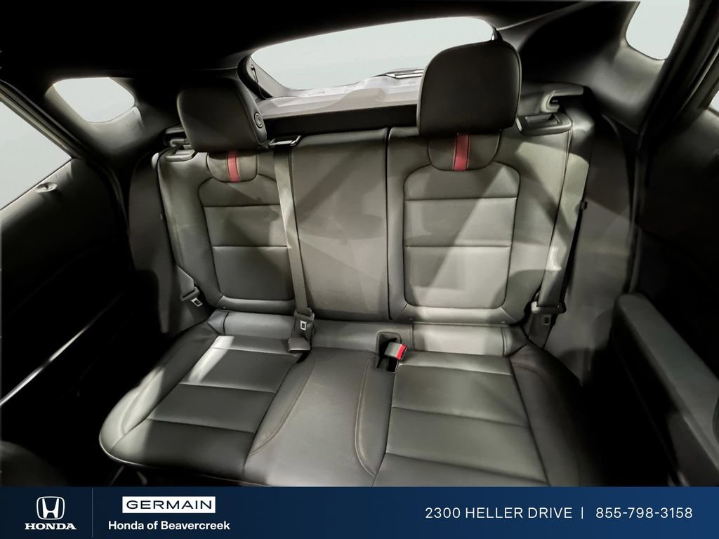 Used 2025 Chevrolet Trax RS w/ Sunroof Package FWD image 25