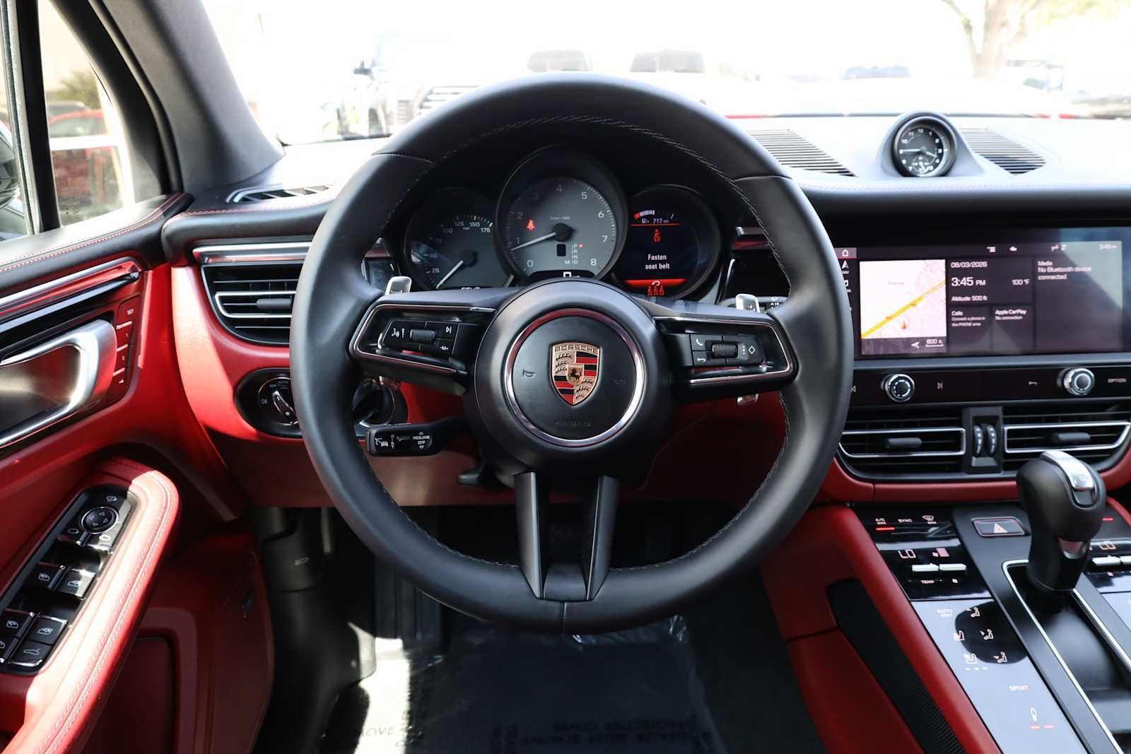Used 2025 Porsche Macan S AWD/4WD image 16