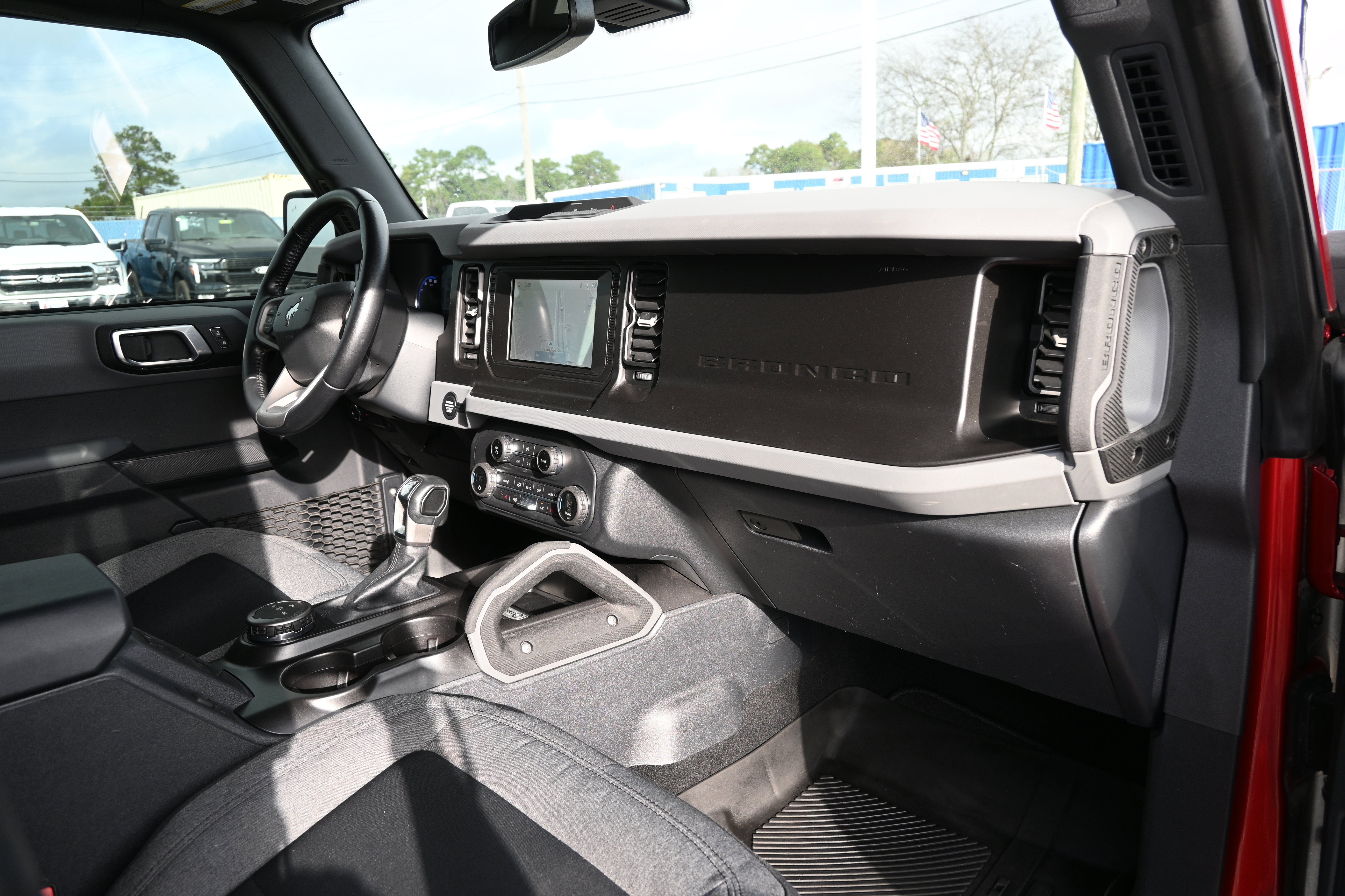 Used 2021 Ford Bronco Big Bend image 14