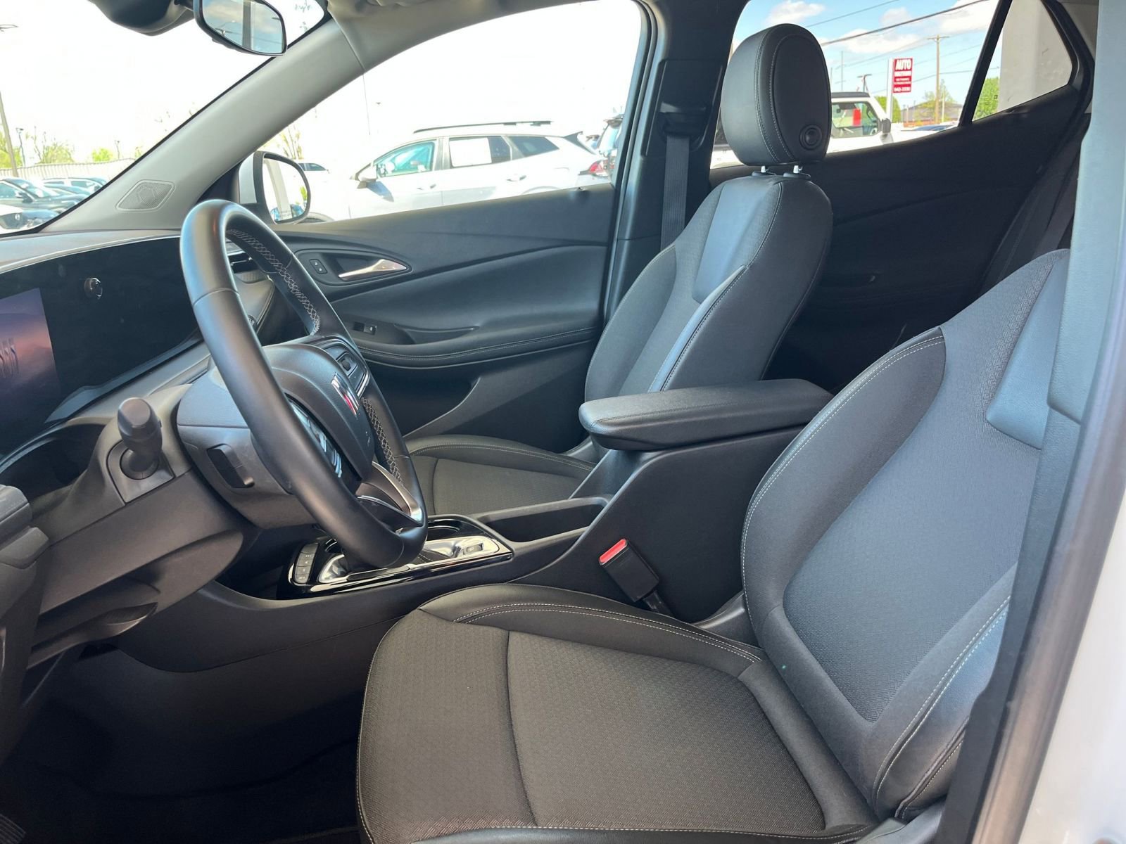 Used 2025 Buick Encore GX Preferred image 25