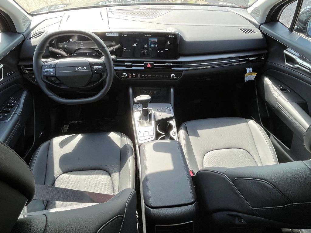 New 2026 Kia Sportage SX FWD image 2