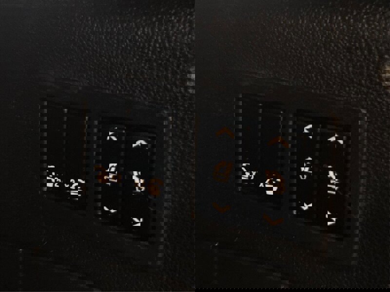 Used 2015 GMC Yukon XL SLT w/ HD Trailering Package image 29