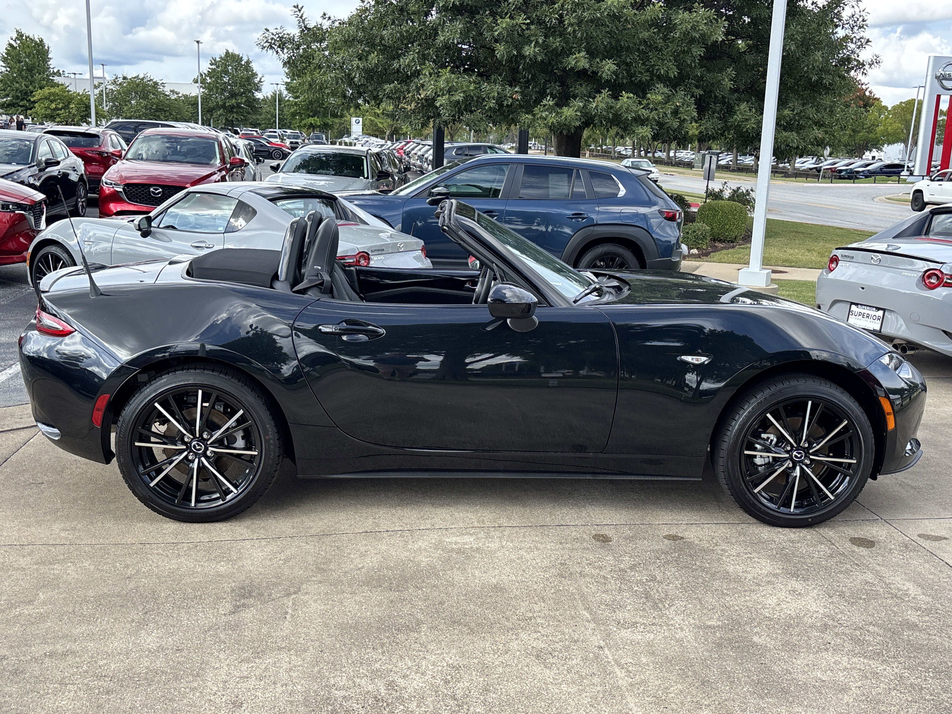 New 2025 MAZDA MX-5 Miata Grand Touring image 2