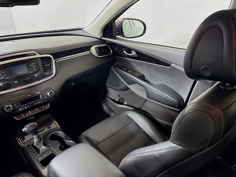 Used 2016 Kia Sorento EX image 21