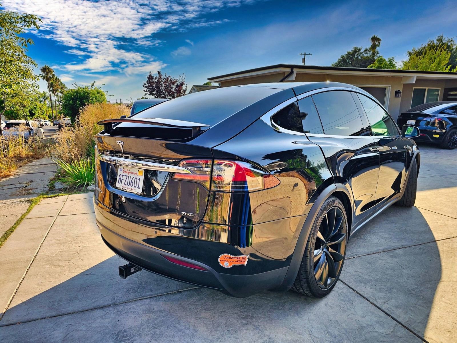 Used 2018 Tesla Model X 75D image 4