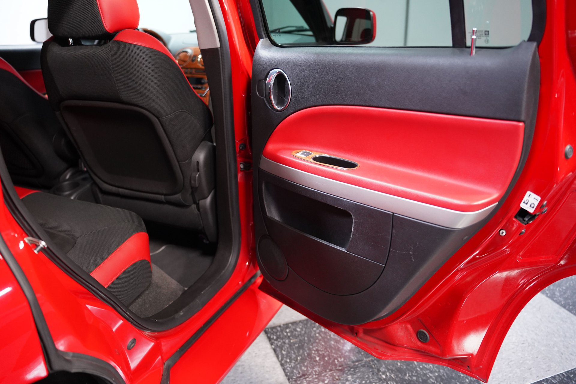 Used 2008 Chevrolet HHR SS FWD image 37