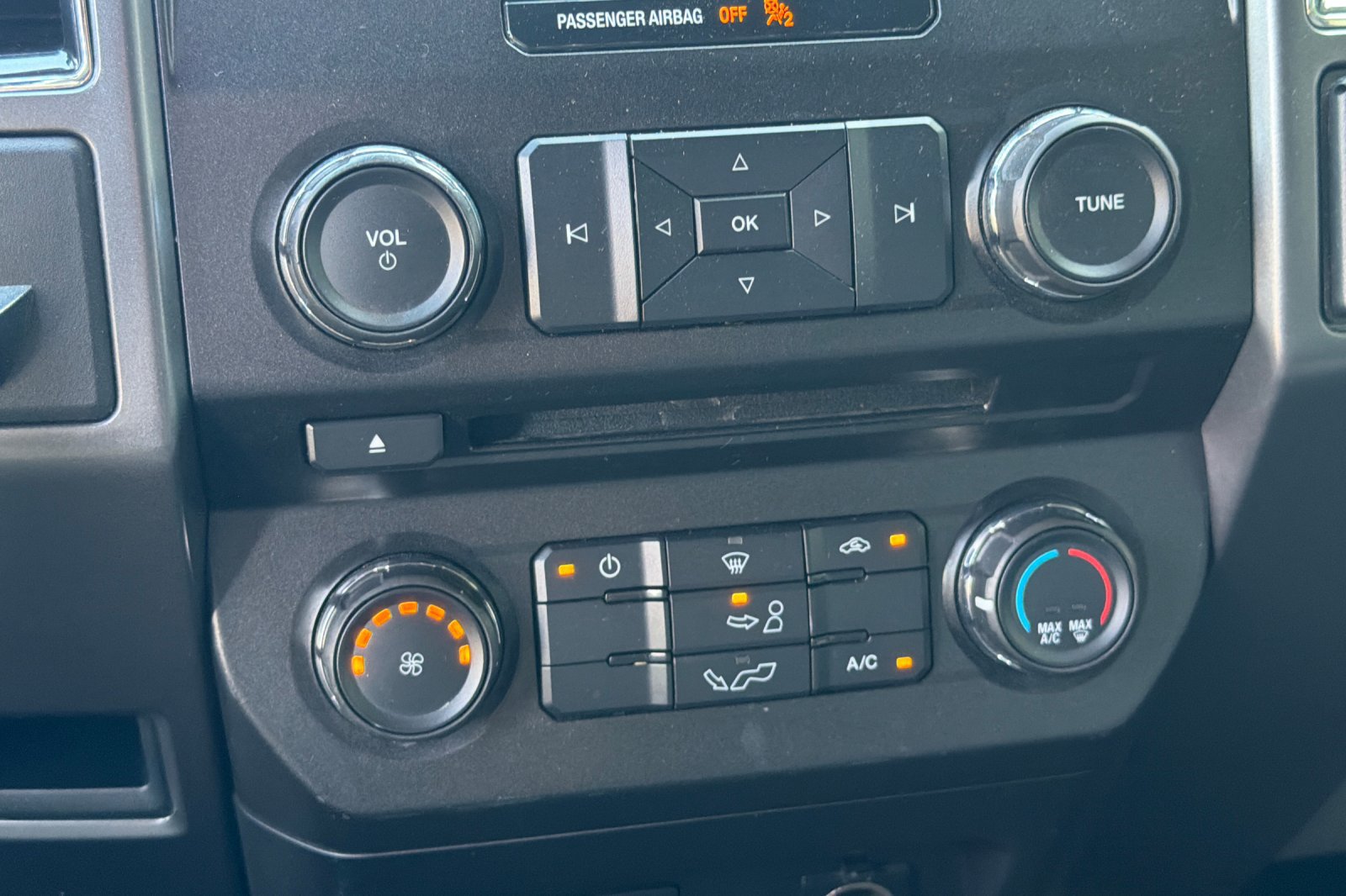 Used 2017 Ford F150 XLT RWD image 15