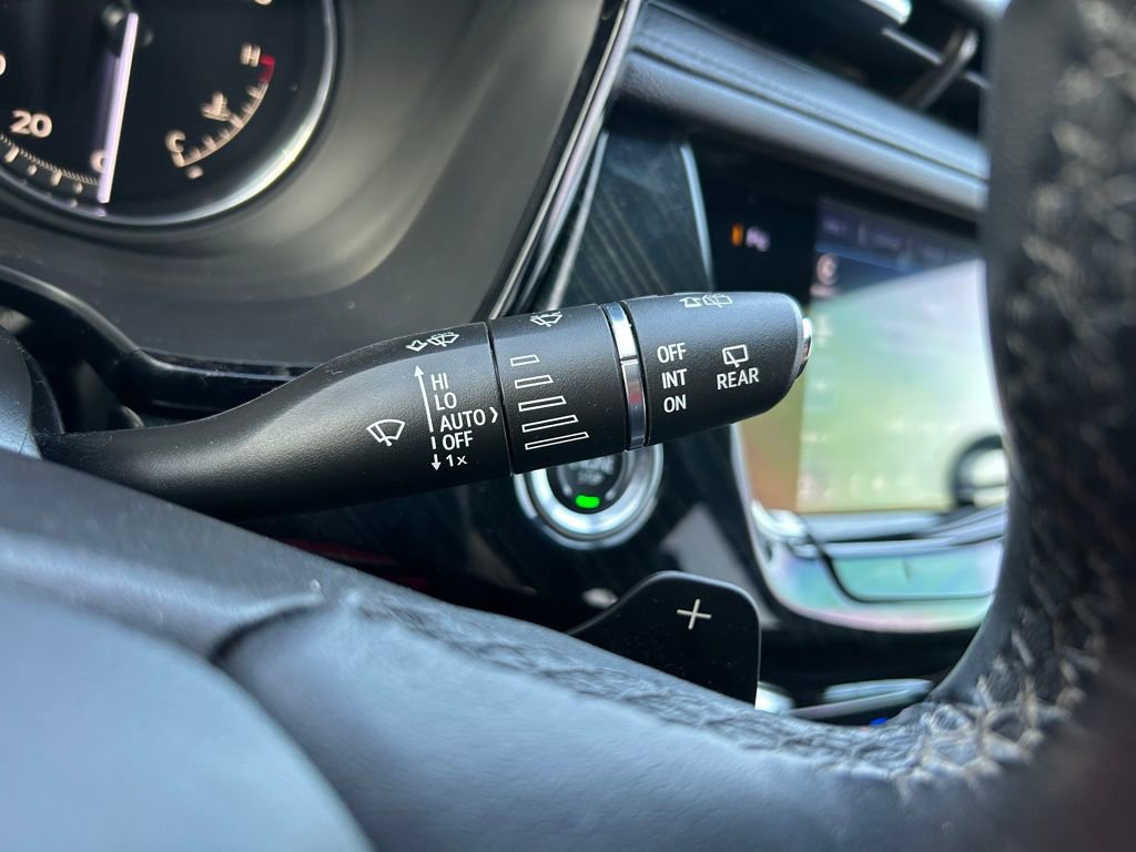 Used 2021 Cadillac XT6 Premium Luxury image 22