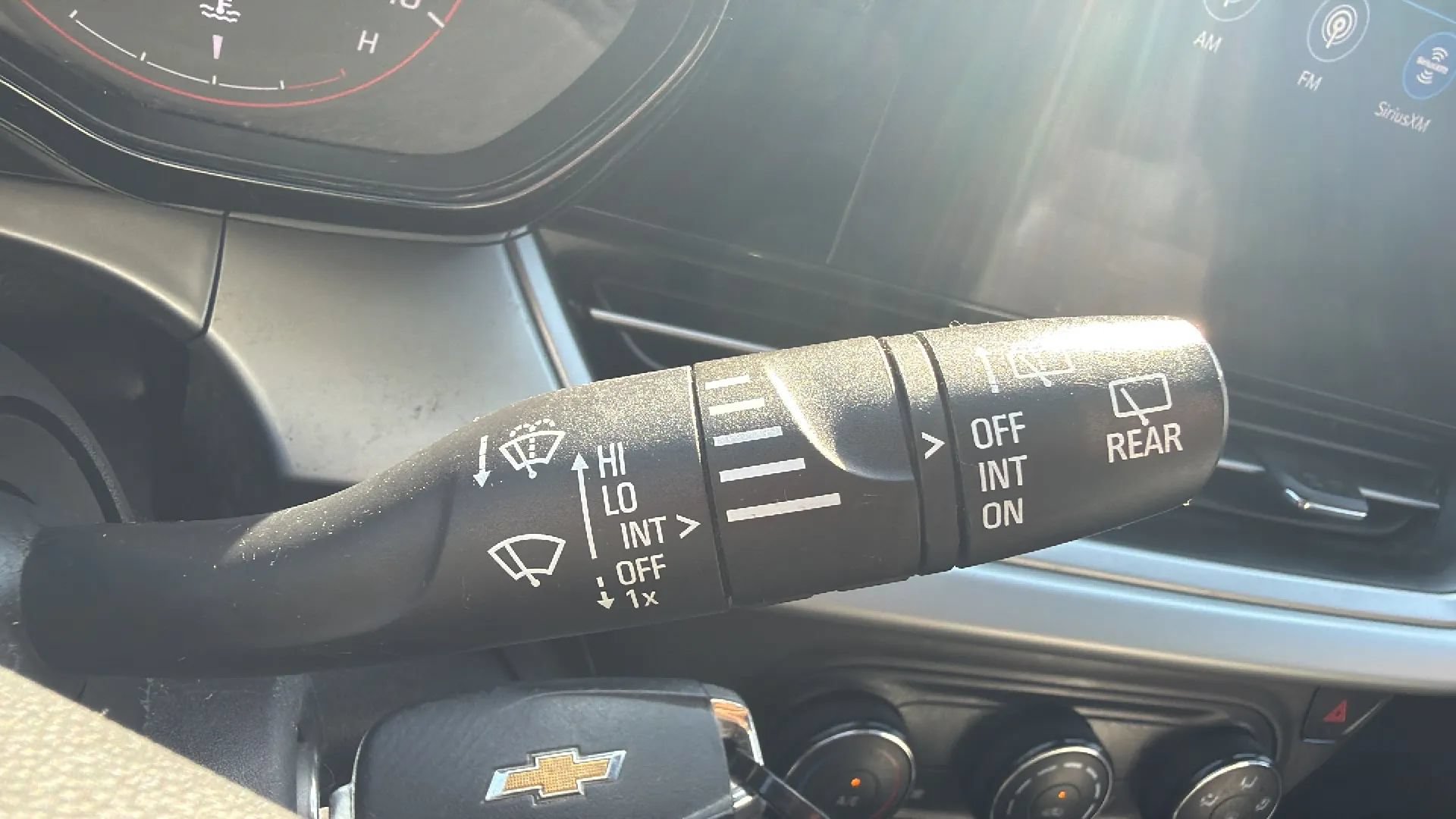 Used 2025 Chevrolet Trax RS FWD image 13