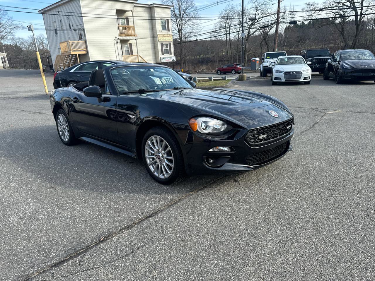 Used 2017 FIAT 124 Spider Classica image 12