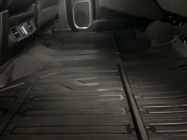 Used 2024 GMC Sierra 3500 SLE w/ SLE Value Package image 23