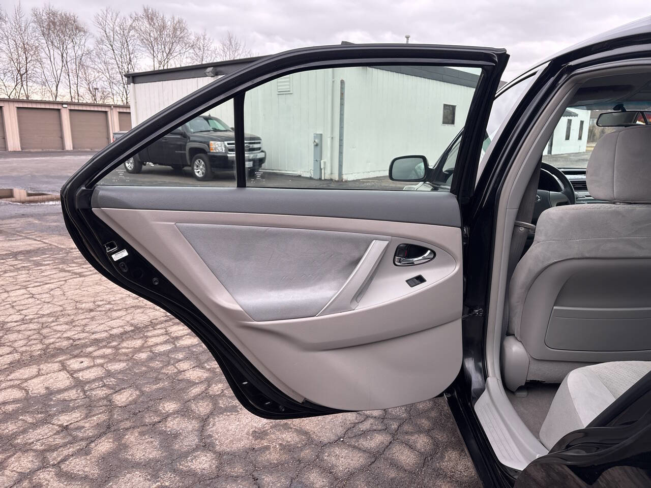 Used 2009 Toyota Camry LE FWD image 20