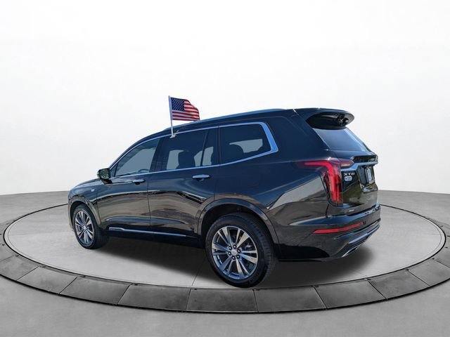 Used 2025 Cadillac XT6 Premium Luxury image 6