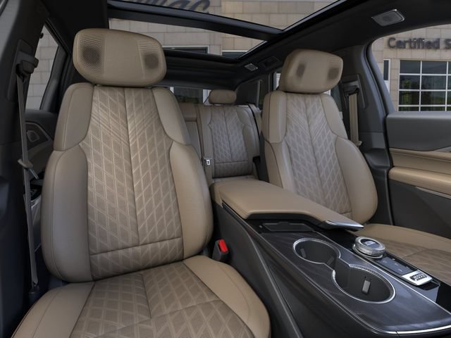 New 2026 Cadillac Lyriq Signature Sport w/ LPO, ONYX Package AWD/4WD image 16