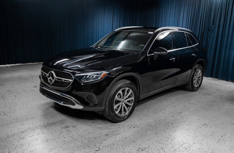 Certified 2026 Mercedes-Benz GLC 300 image 1