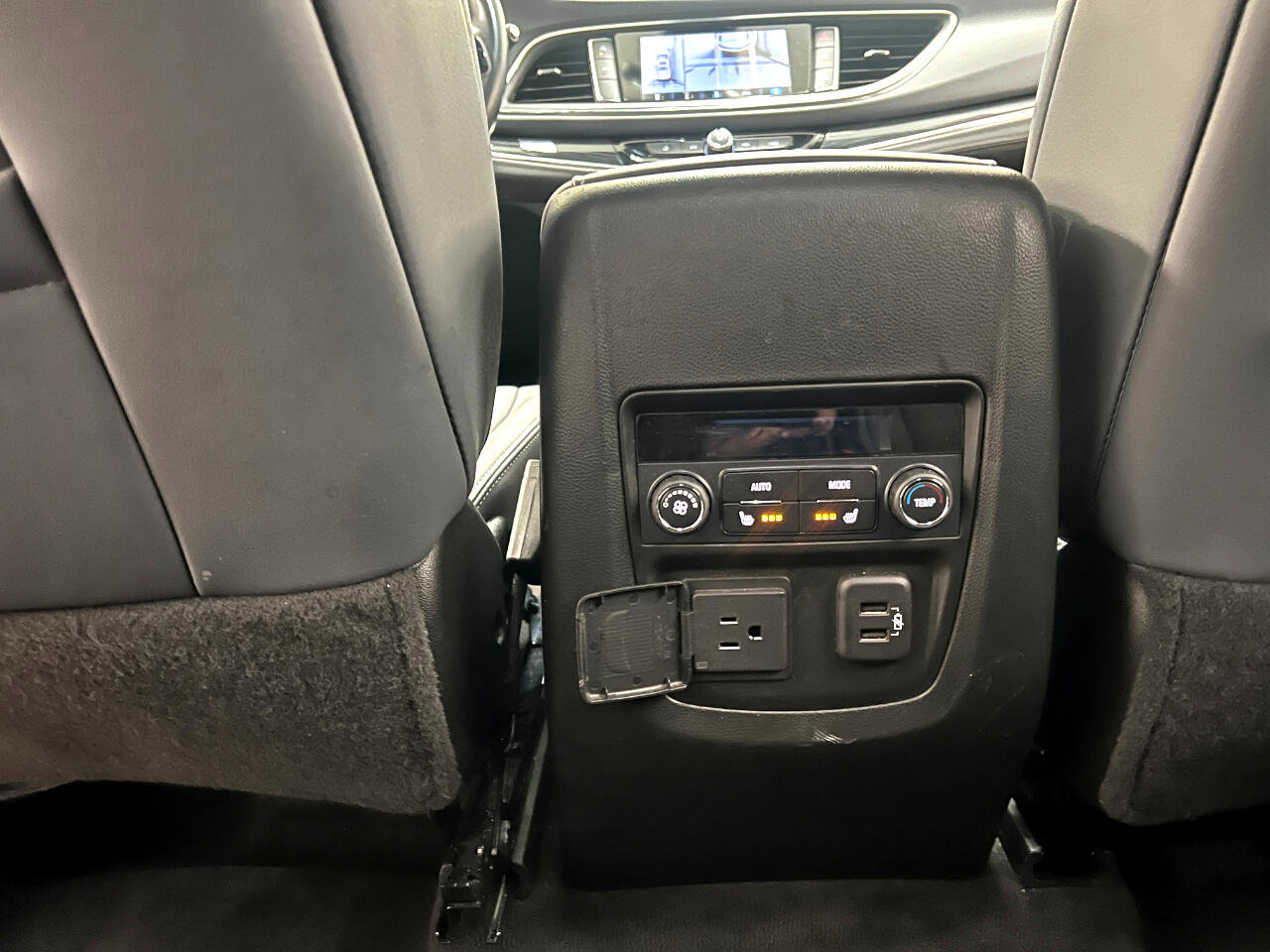 Used 2024 Buick Enclave Premium image 55