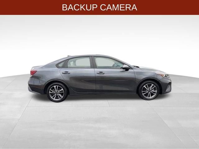 Used 2023 Kia Forte LXS w/ LXS Technology Package image 8