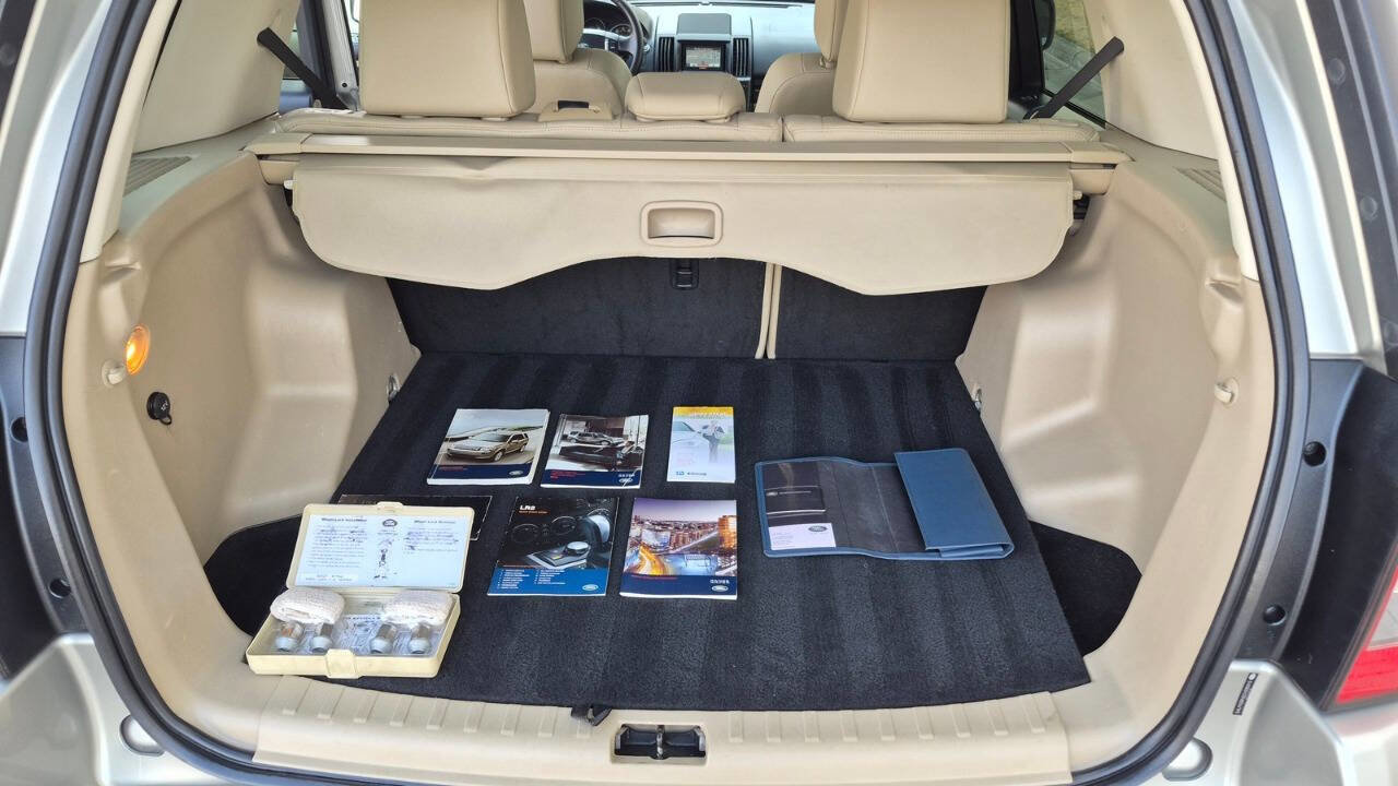 Used 2012 Land Rover LR2 HSE image 59