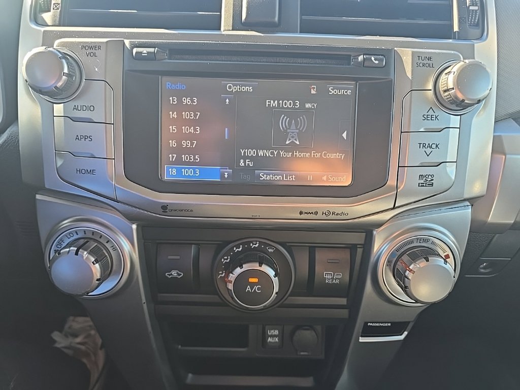 Used 2019 Toyota 4Runner SR5 AWD/4WD image 23