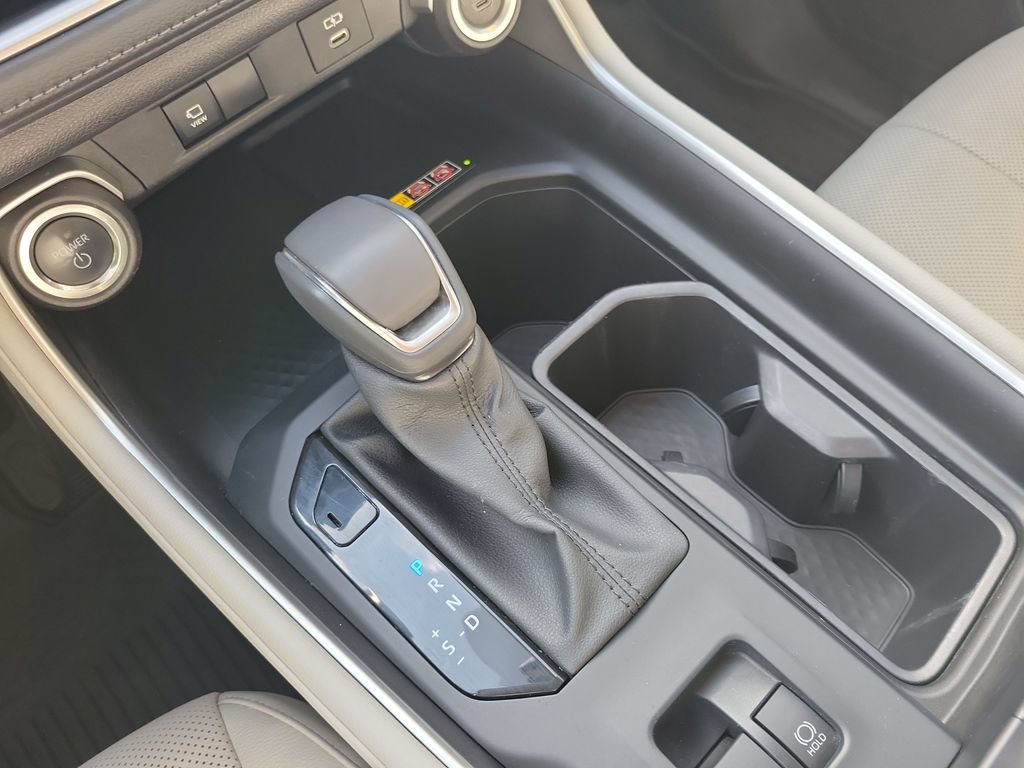 Used 2025 Toyota Grand Highlander AWD Hybrid image 32