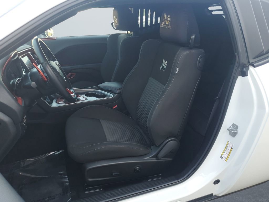 Used 2019 Dodge Challenger R/T Scat Pack w/ Shaker Package image 9