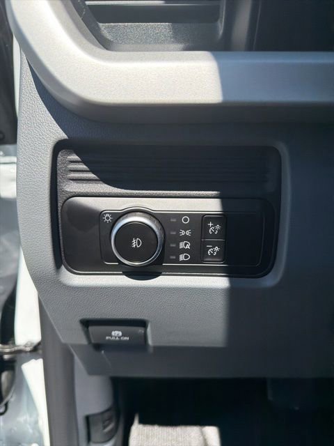 New 2026 Ford F550 2WD Regular Cab Super Duty image 15