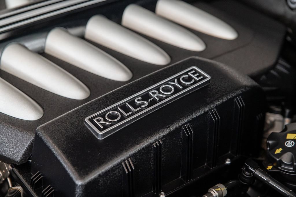 Used 2018 Rolls-Royce Ghost image 17