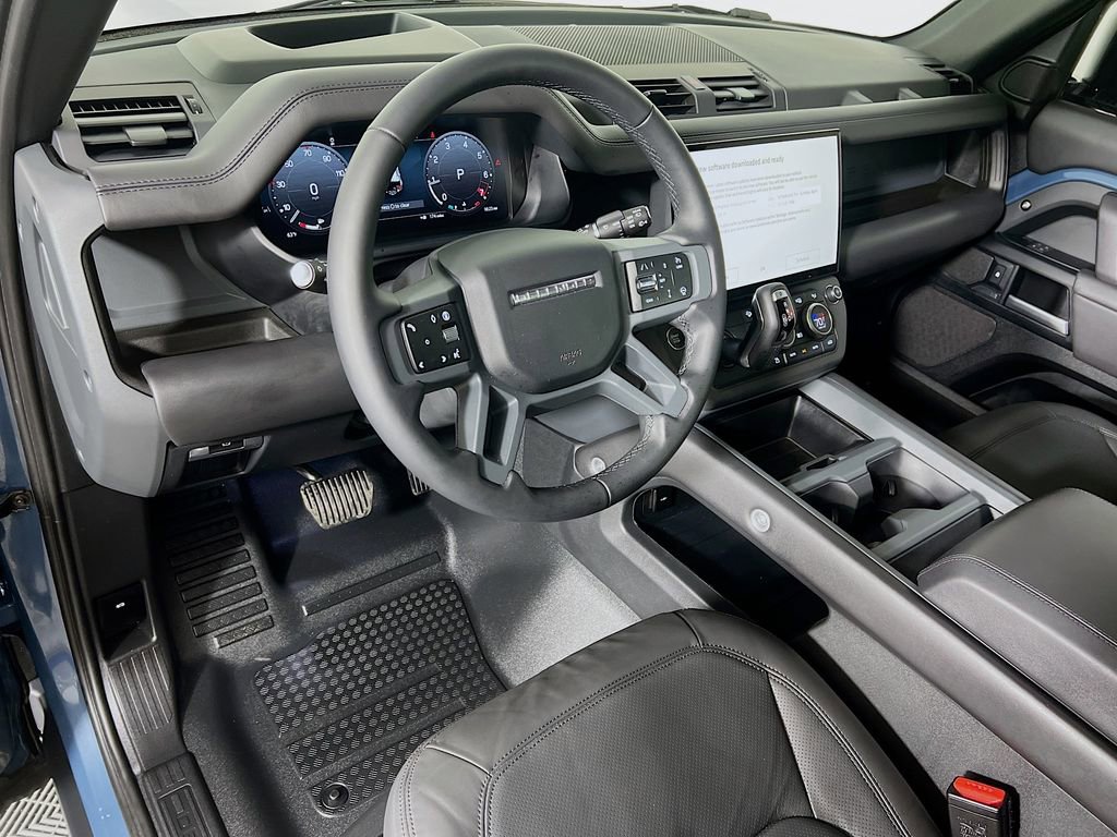 Used 2026 Land Rover Defender 110 X-Dynamic SE AWD/4WD image 9