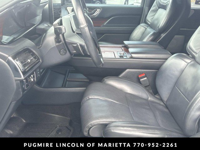 Used 2023 Lincoln Navigator L Reserve AWD/4WD image 9