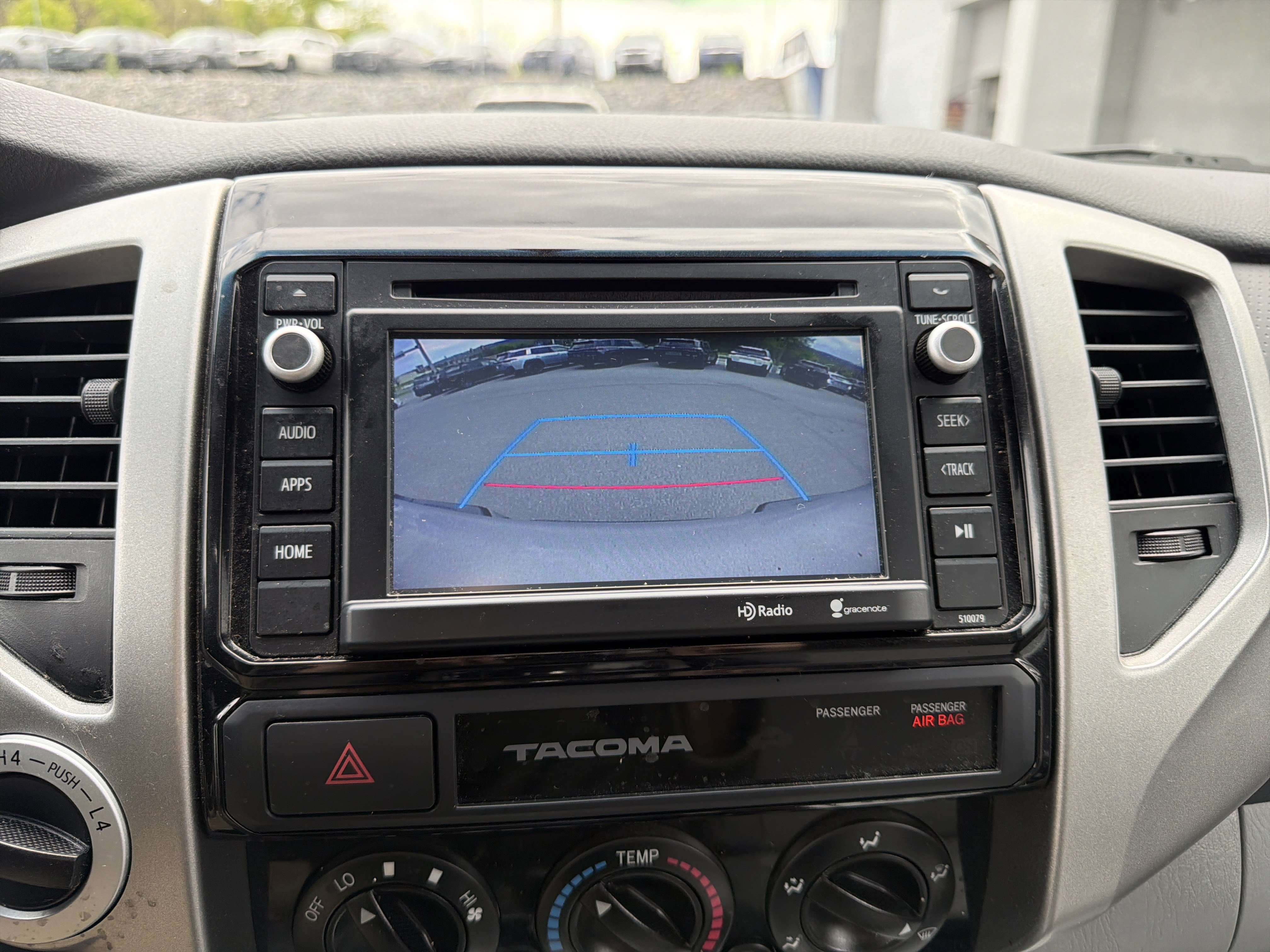 Used 2015 Toyota Tacoma 4x4 Double Cab w/ SR5 Package image 8