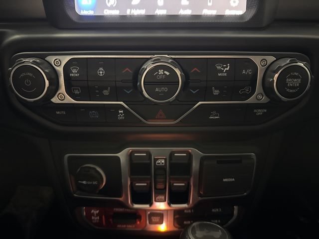 Used 2023 Jeep Wrangler Unlimited Rubicon 4xe w/ Cold Weather Group AWD/4WD image 39