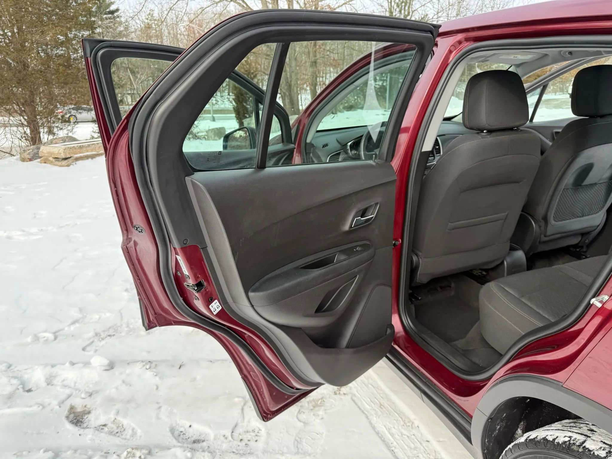 Used 2017 Chevrolet Trax LS w/ LPO, Cargo Package image 23