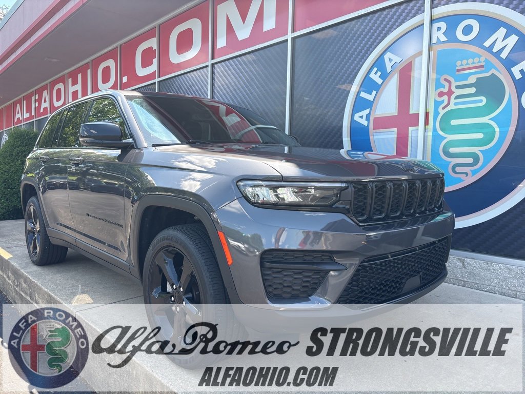 Used 2022 Jeep Grand Cherokee Altitude