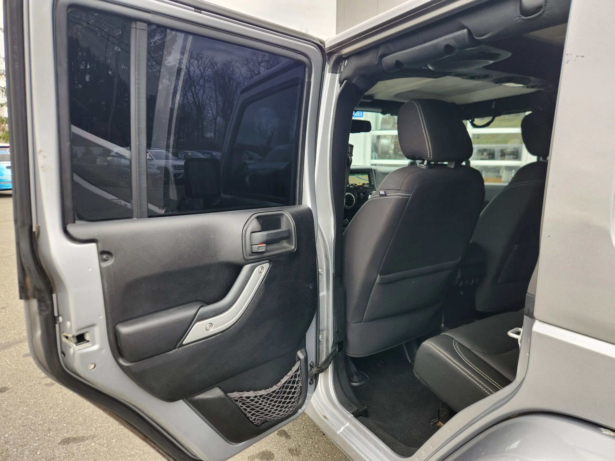 Used 2014 Jeep Wrangler Unlimited Sahara w/ Max Tow Package image 33