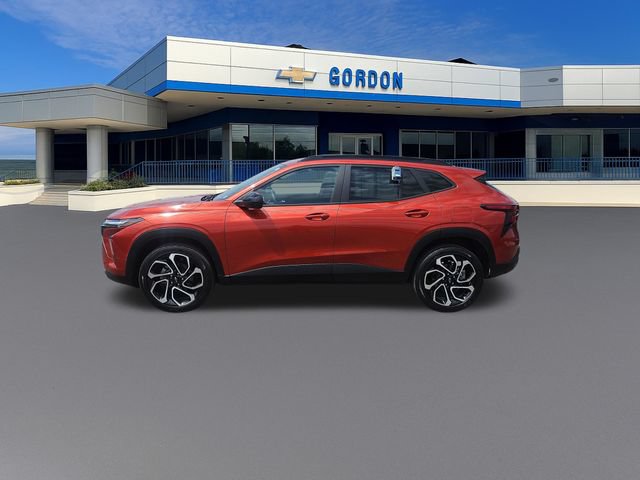 Used 2024 Chevrolet Trax RS w/ Driver Confidence Package FWD image 2