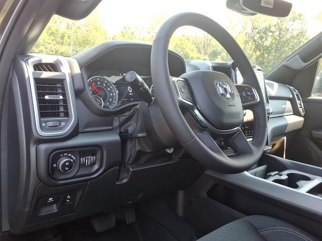 New 2027 RAM 1500 4x4 Crew Cab image 14