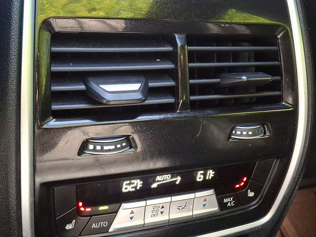 Used 2022 BMW X5 M50i AWD/4WD image 8
