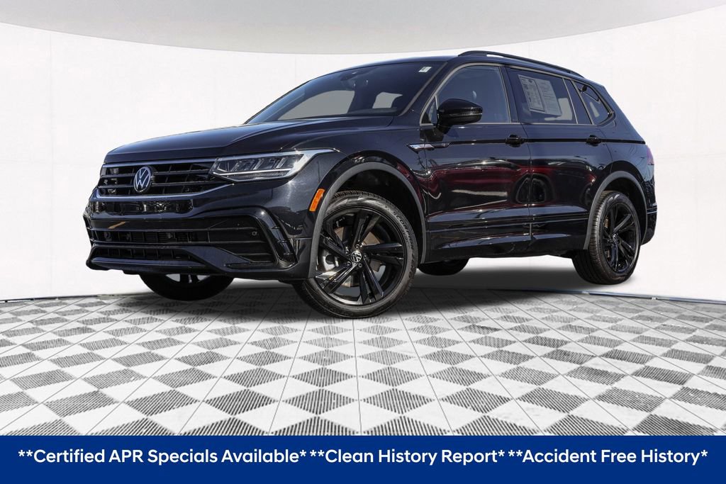 Used 2024 Volkswagen Tiguan SE R-Line image 2