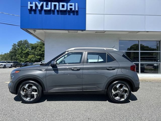 Certified 2024 Hyundai Venue SEL FWD image 5