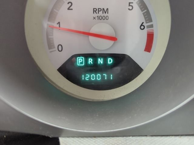 Used 2008 Dodge Avenger SE FWD image 11