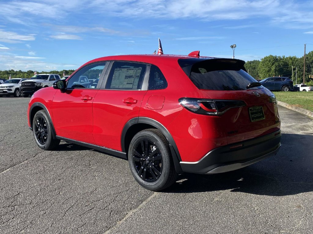 New 2027 Honda HR-V Sport image 3
